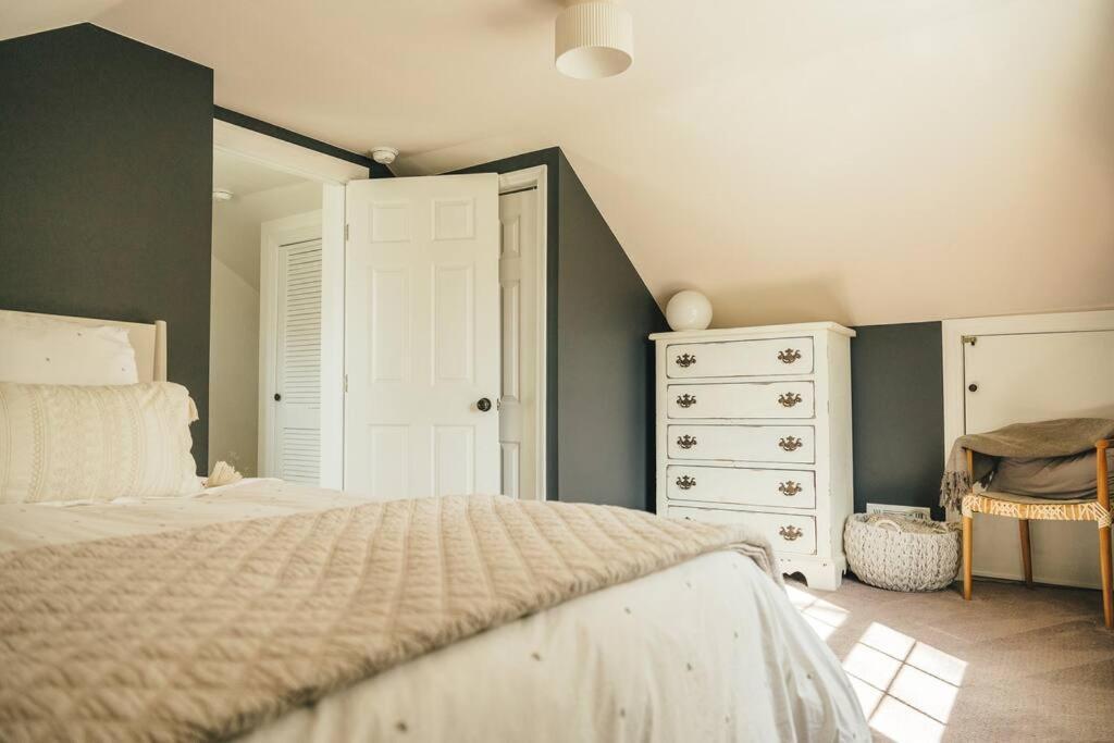 Cozy Cottage, Hot Tub, Fire Pit, 15Min To Hudson And Hiking Катскил Екстериор снимка